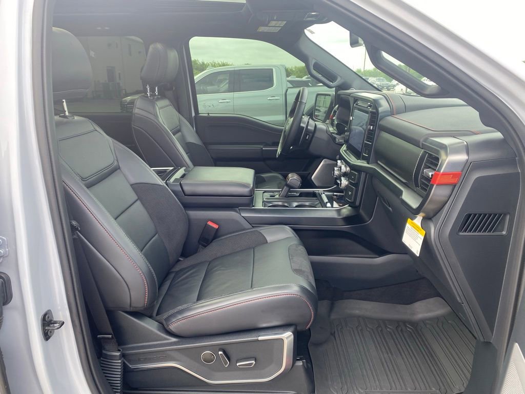 Used 2025 Ford F150 Raptor AWD/4WD image 14