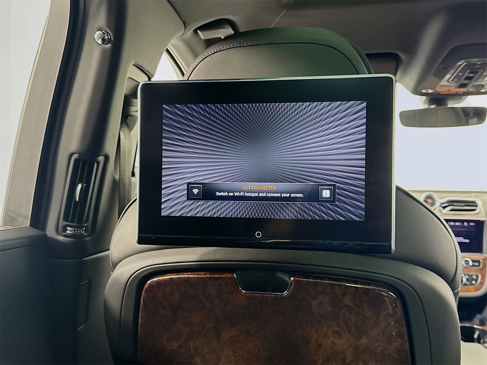 Certified 2024 Bentley Bentayga Extended Wheelbase image 26