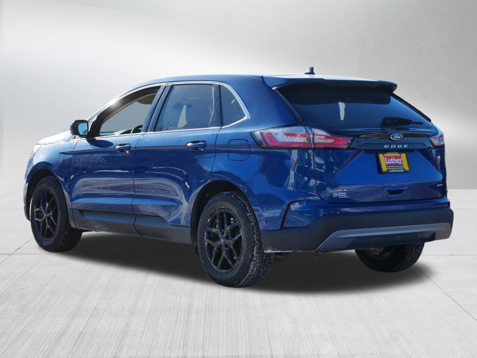 Used 2022 Ford Edge SEL image 5