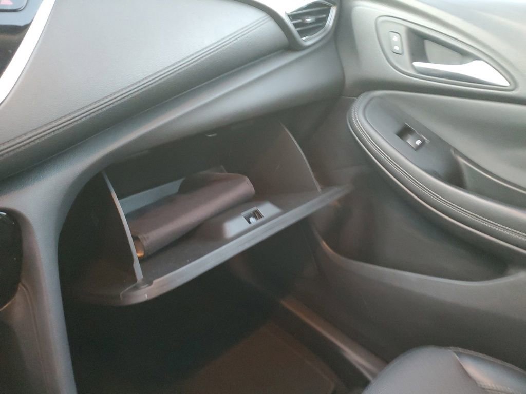 Used 2022 Buick Encore GX Preferred w/ Cold Weather Comfort Package image 21