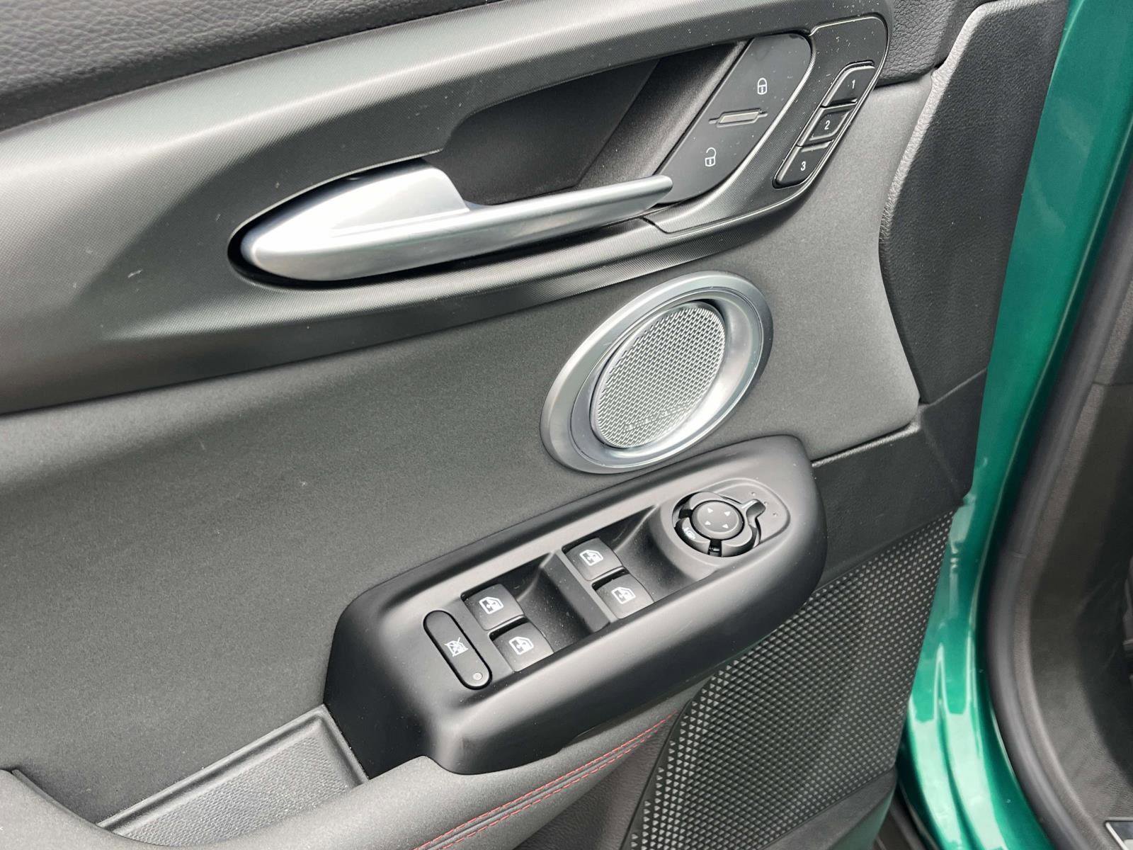 Used 2025 Alfa Romeo Tonale Tributo Italiano image 7