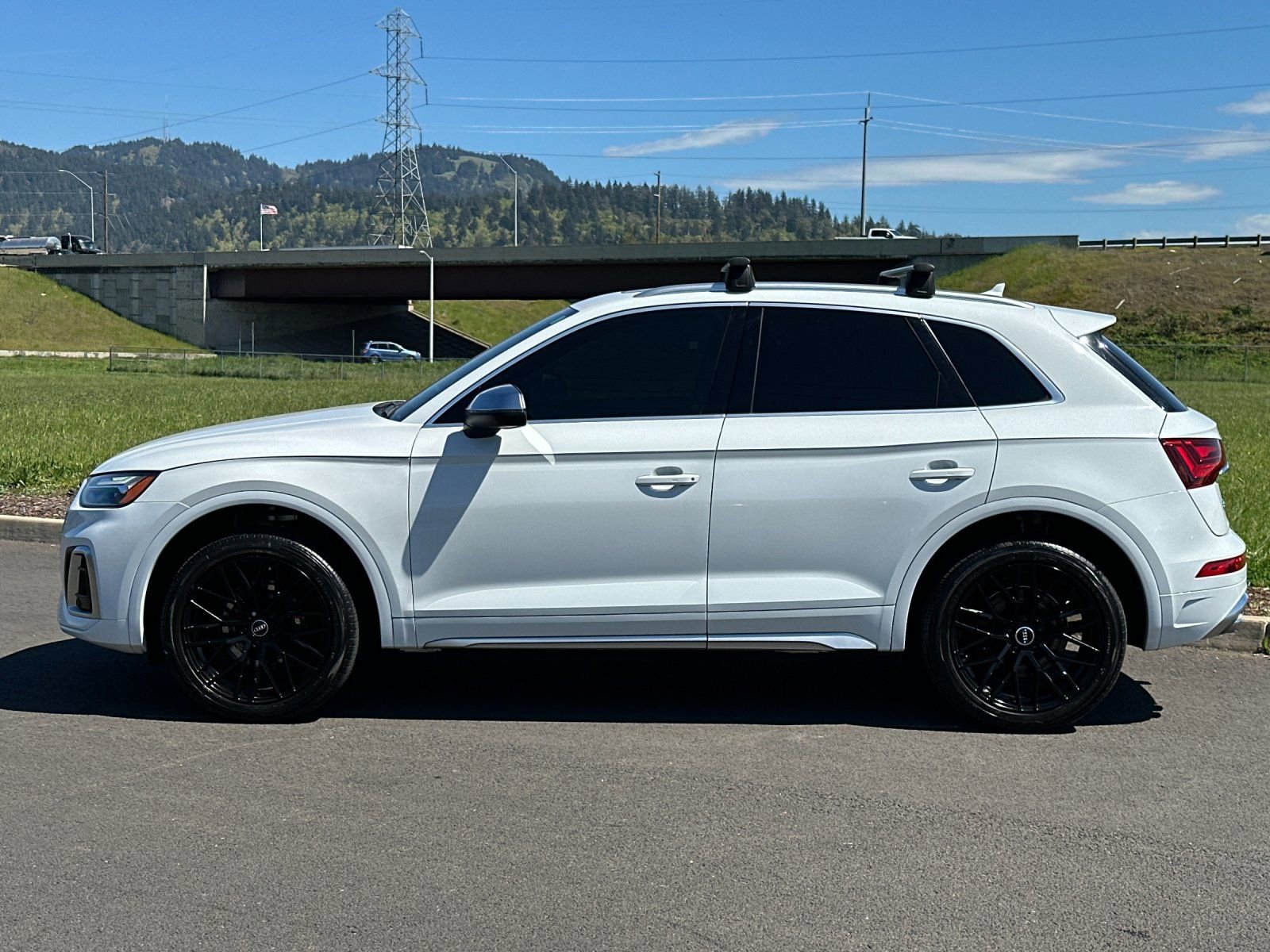 Used 2021 Audi SQ5 Premium Plus w/ Premium Plus Package AWD/4WD image 6