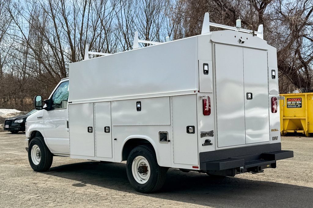 New 2025 Ford E-350 and Econoline 350 Super Duty w/ Power Equipment Group RWD image 5