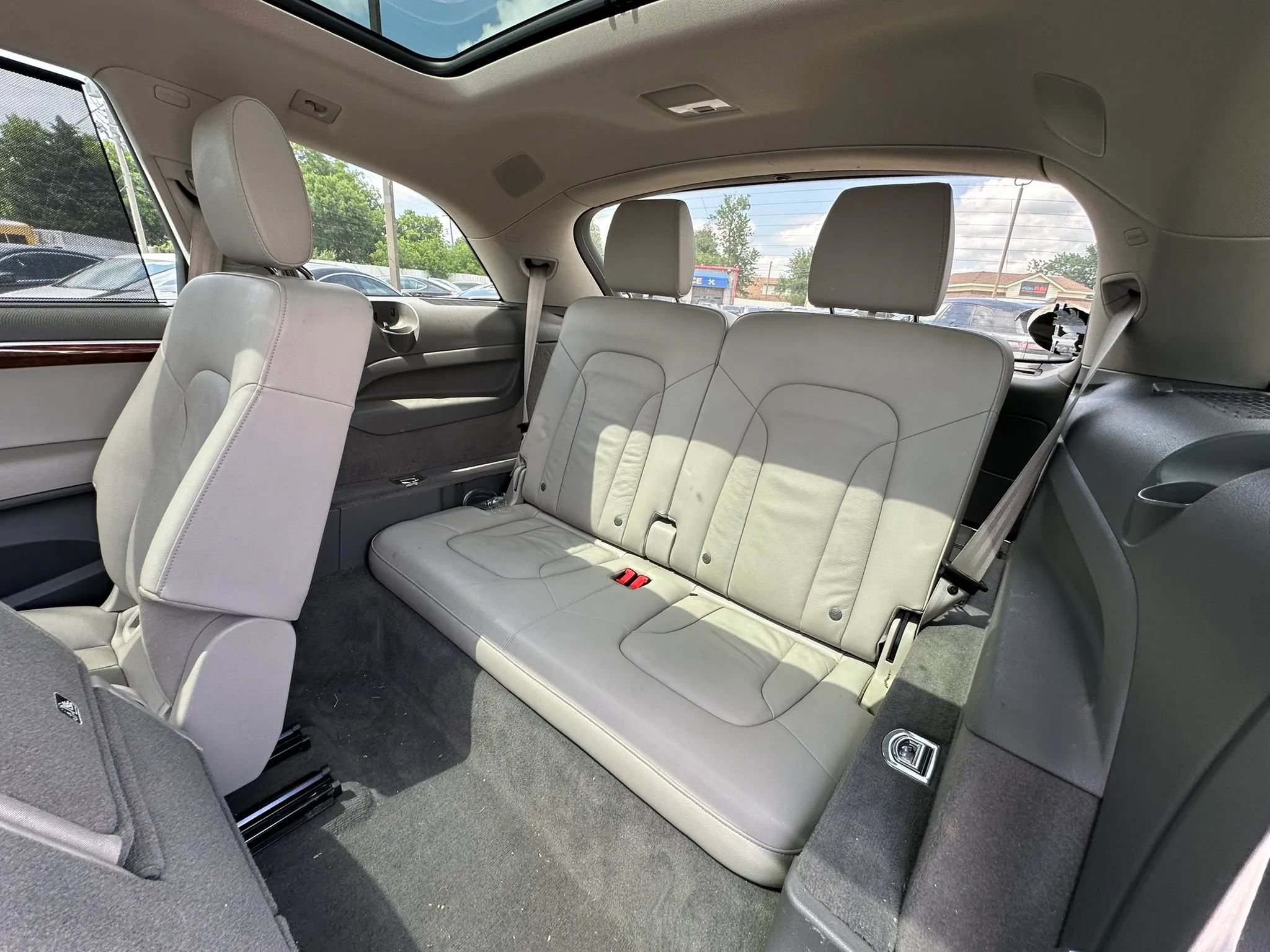 Used 2015 Audi Q7 TDI Premium Plus w/ Premium Plus Package AWD/4WD image 19