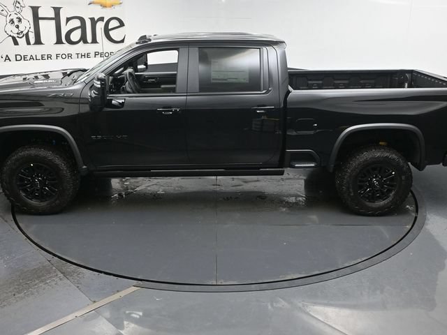 New 2026 Chevrolet Silverado 2500 ZR2 w/ LPO, Dark Essentials Package AWD/4WD image 21