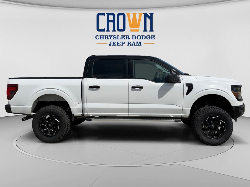 Used 2022 GMC Sierra 2500 SLE w/ SLE Convenience Package AWD/4WD image 2