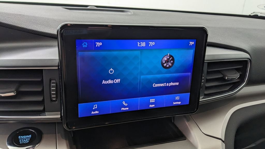 Certified 2022 Ford Explorer XLT w/ Equipment Group 202A image 24