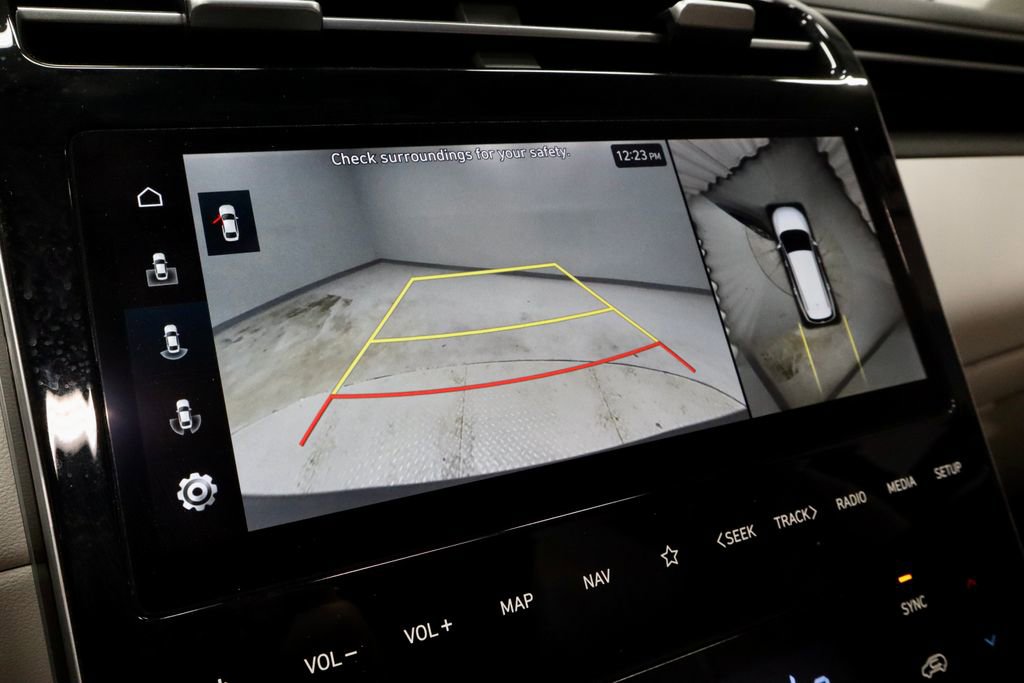 Used 2024 Hyundai Tucson Limited AWD/4WD image 2