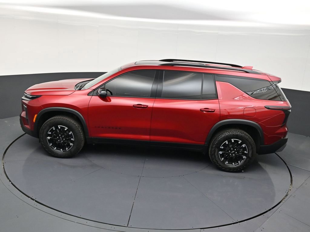 Used 2025 Chevrolet Traverse Z71 w/ Enhanced Driving Package AWD/4WD image 14