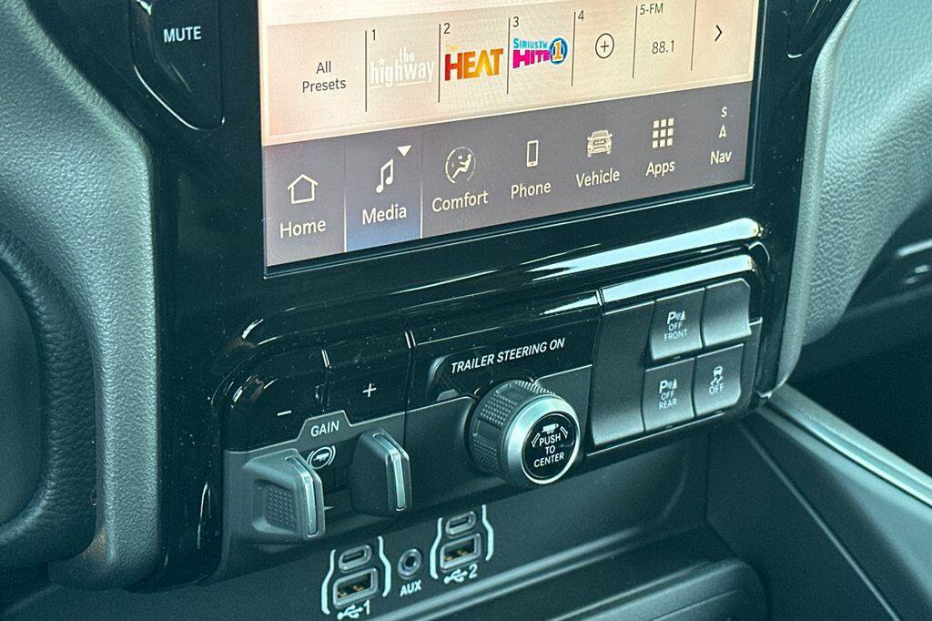 New 2026 RAM 1500 Big Horn AWD/4WD image 19