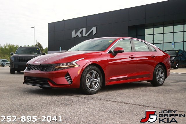 Used 2022 Kia K5 LXS FWD image 1