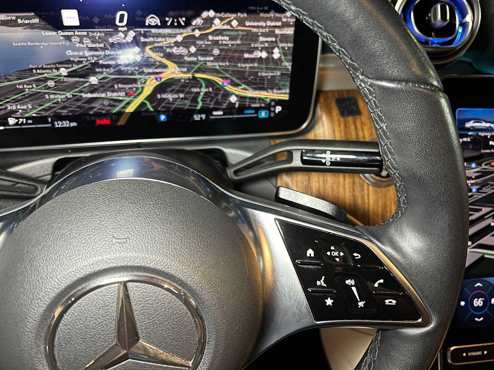 Used 2023 Mercedes-Benz C 300 4MATIC Sedan image 29