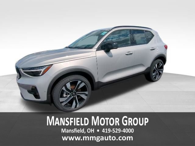 New 2025 Volvo XC40 B5 Ultra w/ Protection Package Premier AWD/4WD image 1