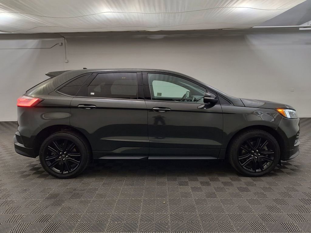Used 2022 Ford Edge ST w/ Equipment Group 401A image 8