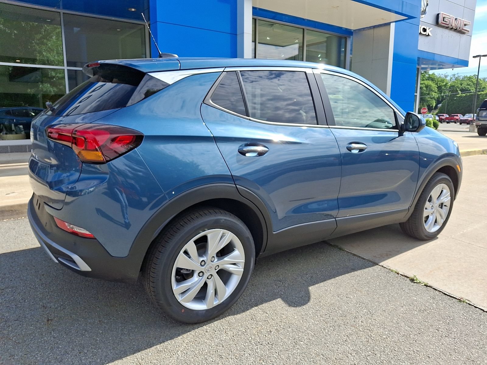 New 2026 Buick Encore GX Preferred w/ Advanced Technology Package AWD/4WD image 6