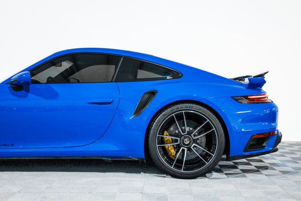 Used 2022 Porsche 911 Turbo S image 17