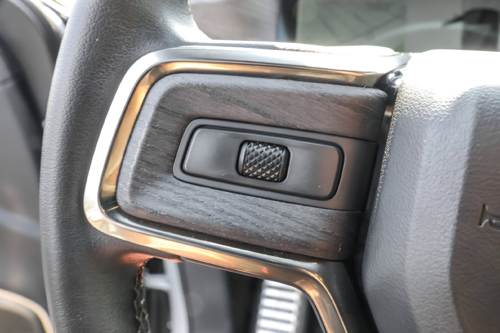 Used 2024 Rivian R1S Adventure Dual AWD/4WD image 21