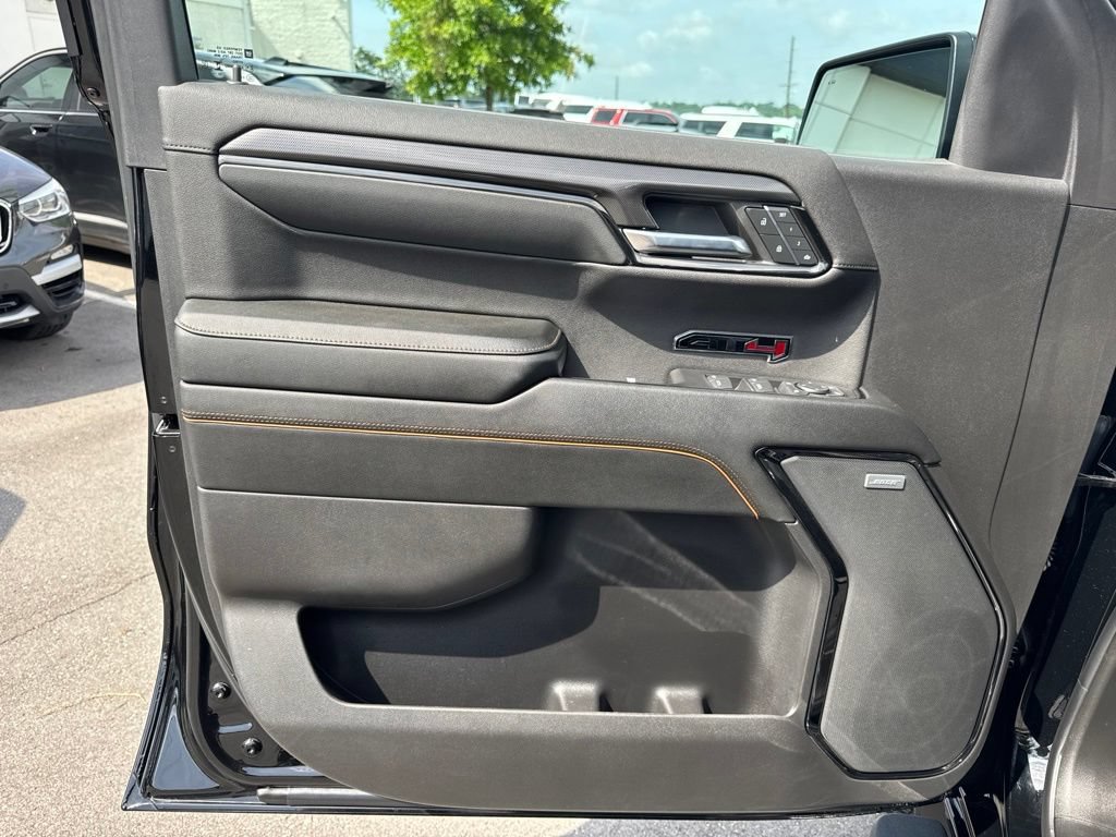 Used 2024 GMC Sierra 1500 AT4 w/ Technology Package AWD/4WD image 10