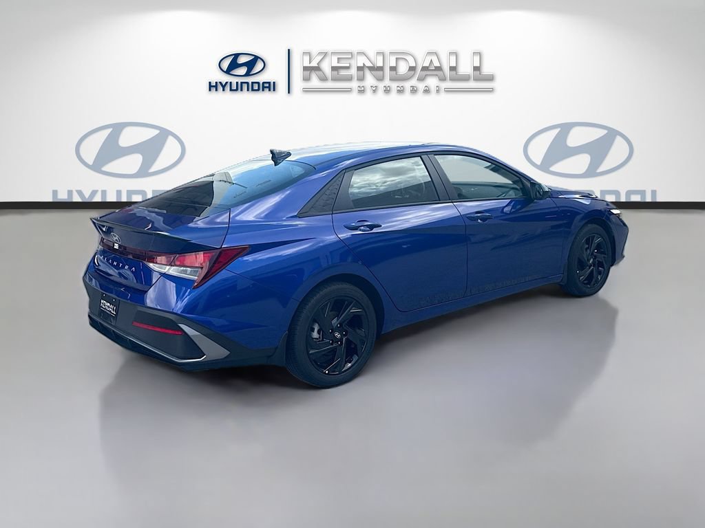 Used 2026 Hyundai Elantra Sport FWD image 6
