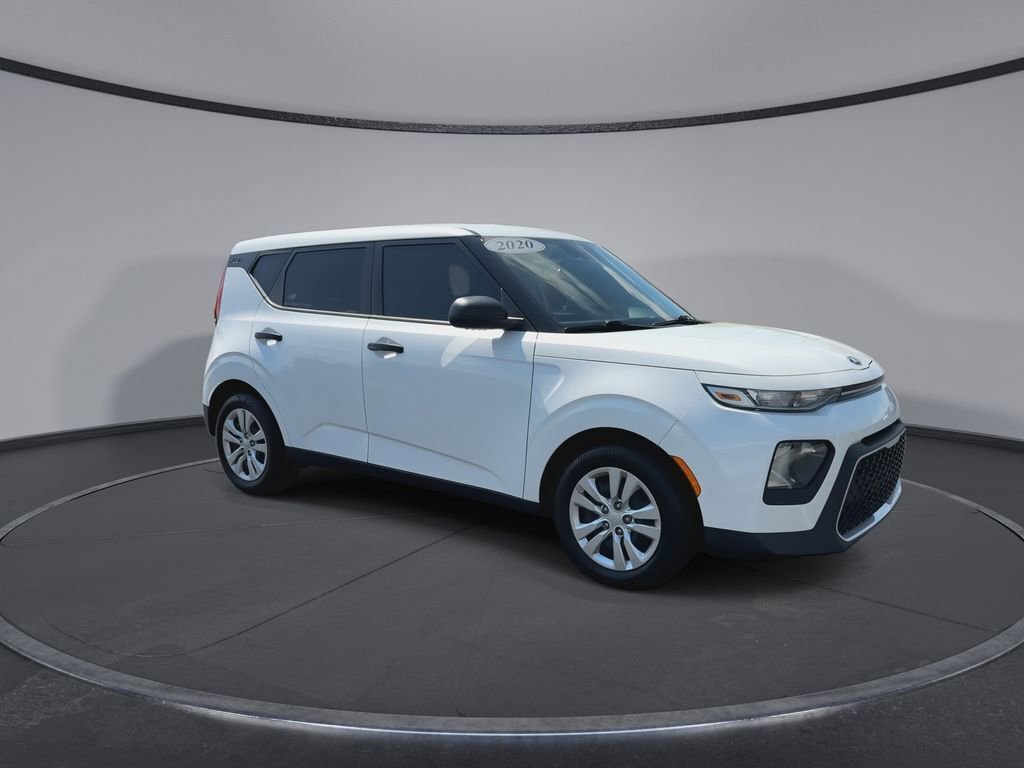Used 2020 Kia Soul LX image 2