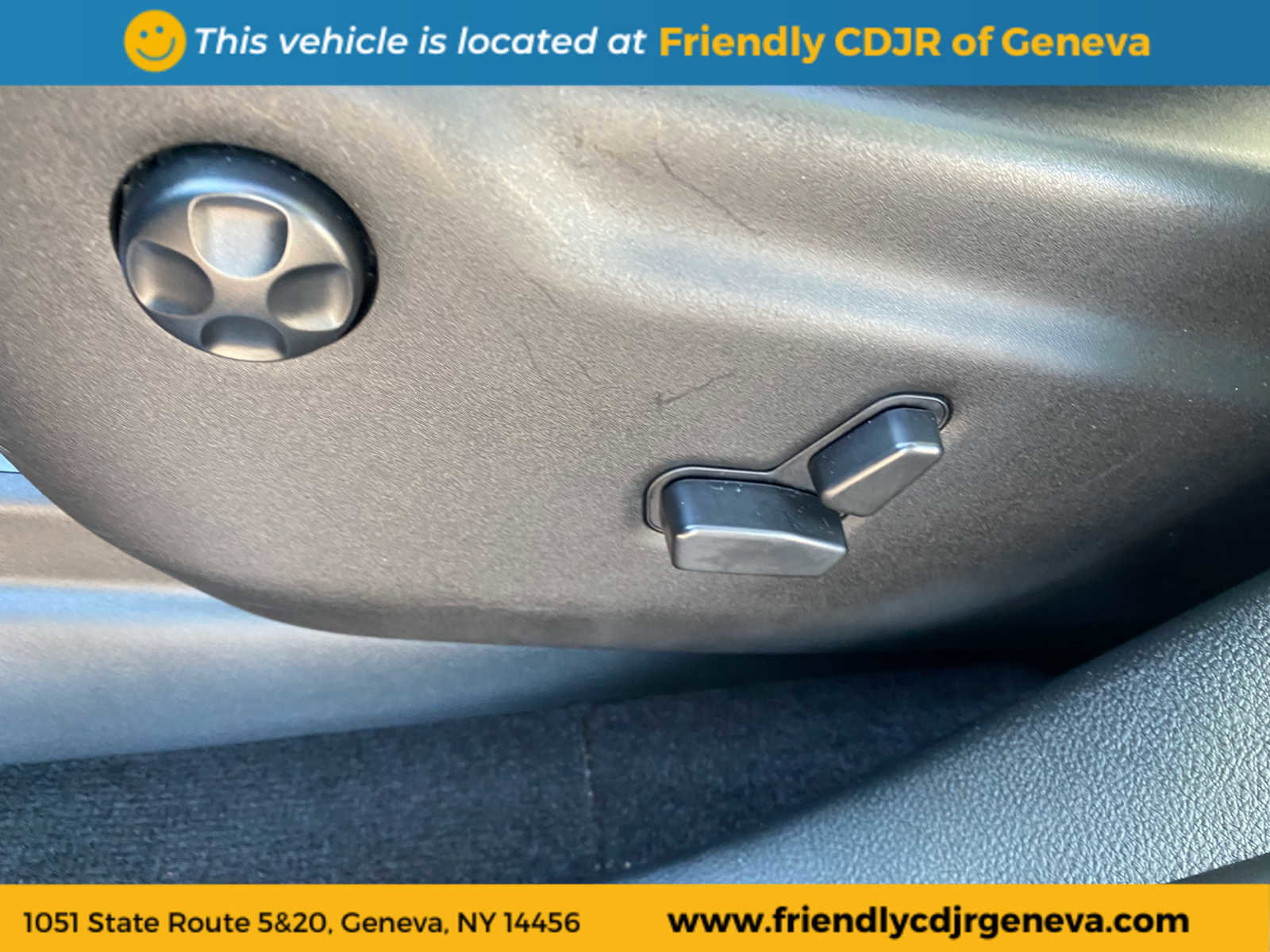 Used 2022 Dodge Durango R/T w/ Blacktop Package image 23