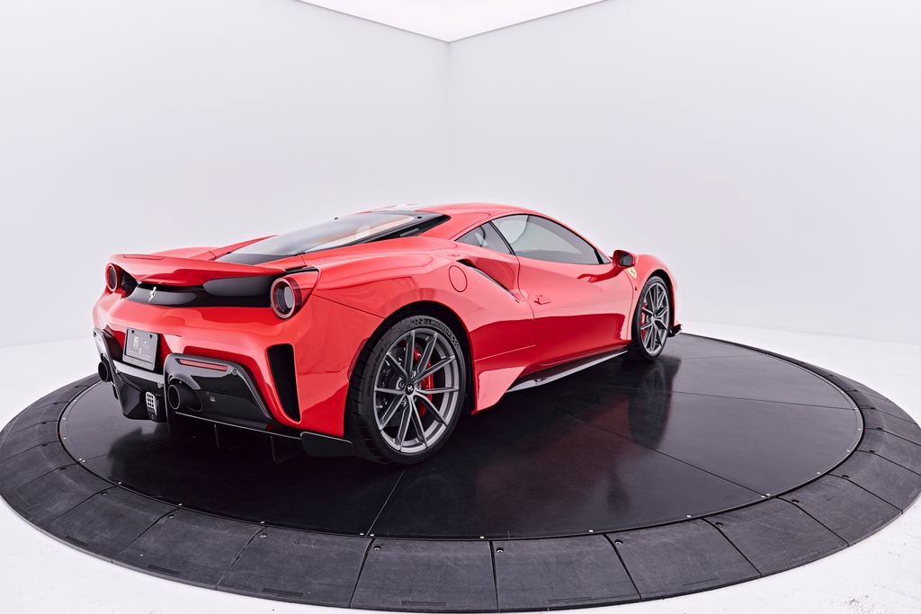 Used 2020 Ferrari 488 Pista Coupe RWD image 23