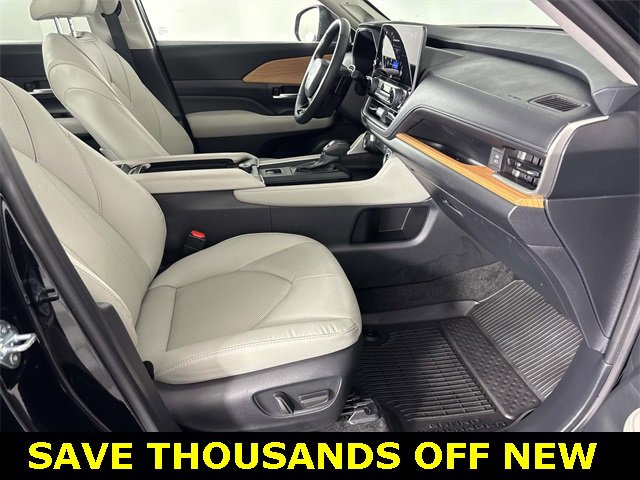 Used 2024 Toyota Grand Highlander Platinum image 8