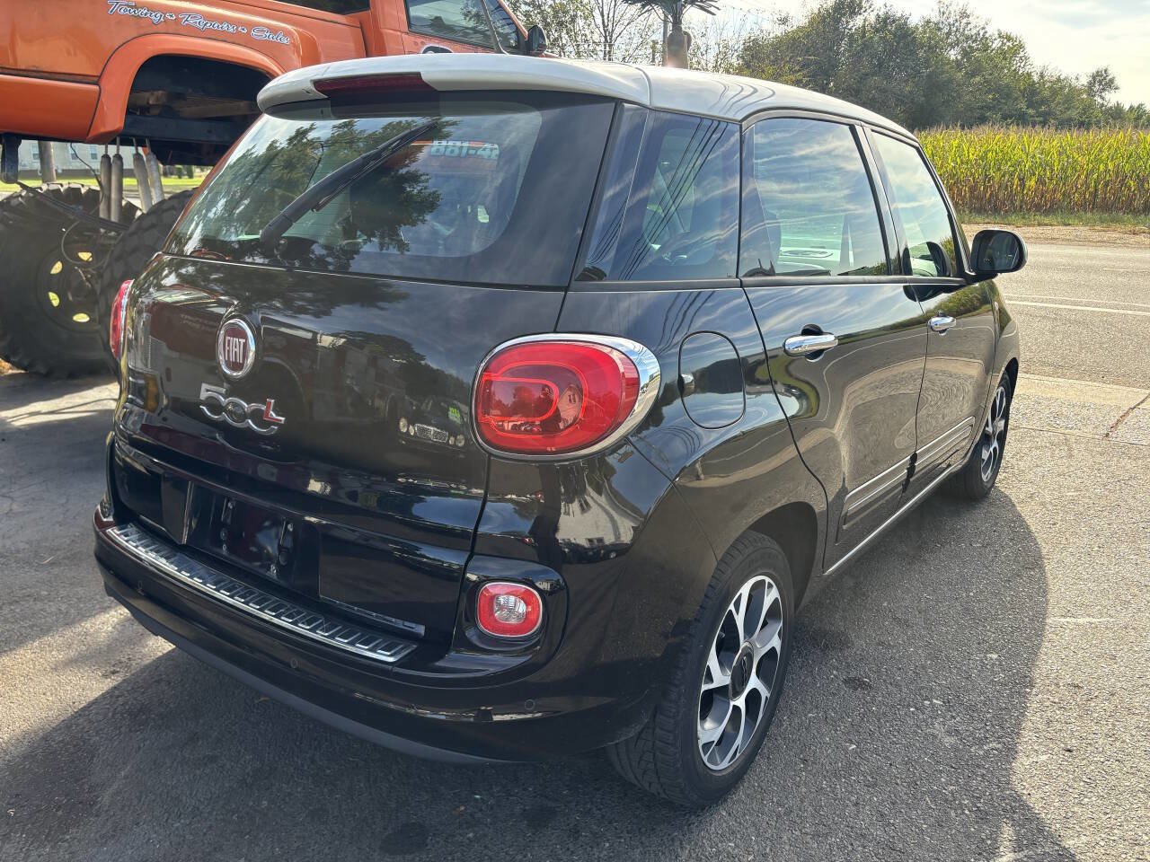 Used 2014 FIAT 500L Easy w/ Popular Equipment Group FWD image 6