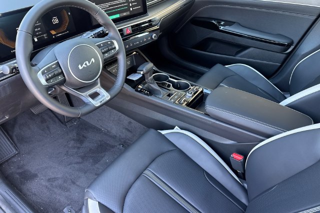 New 2026 Kia K5 GT-Line FWD image 11