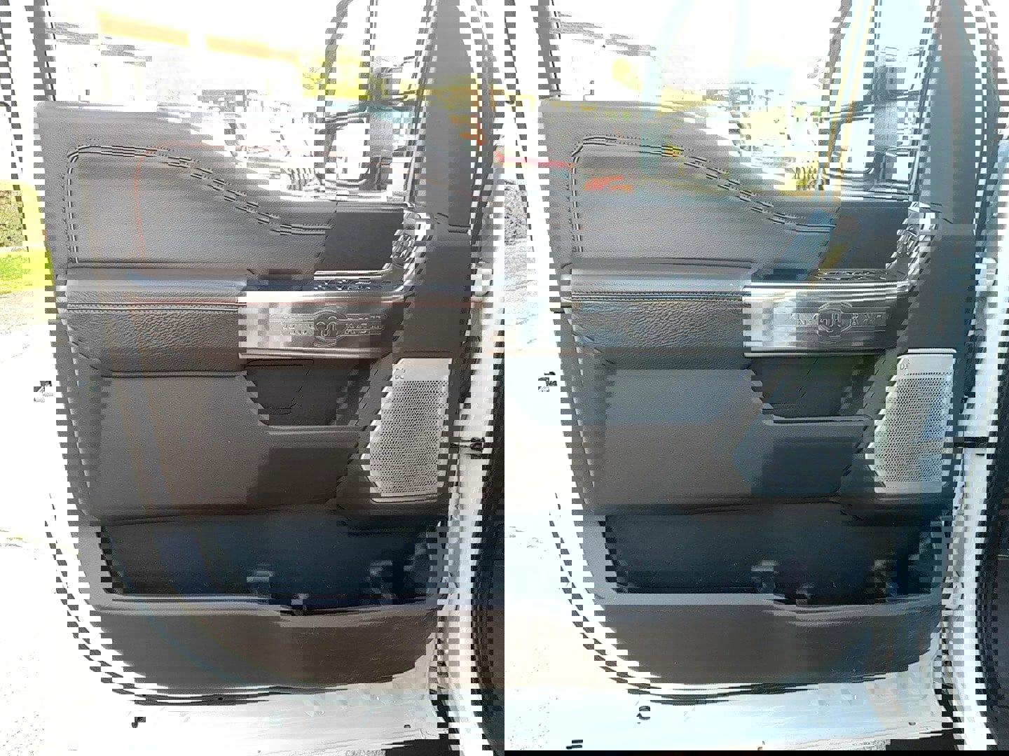 Used 2023 Ford F450 King Ranch w/ FX4 Off-Road Package image 20