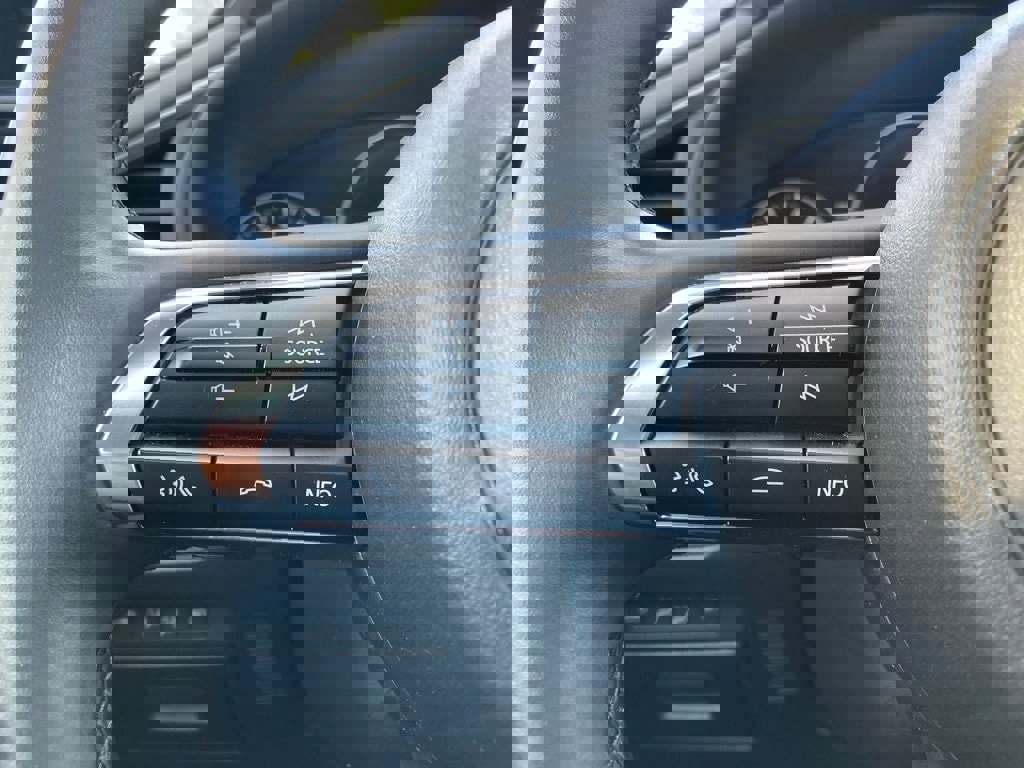 Used 2025 MAZDA MAZDA3 s image 14