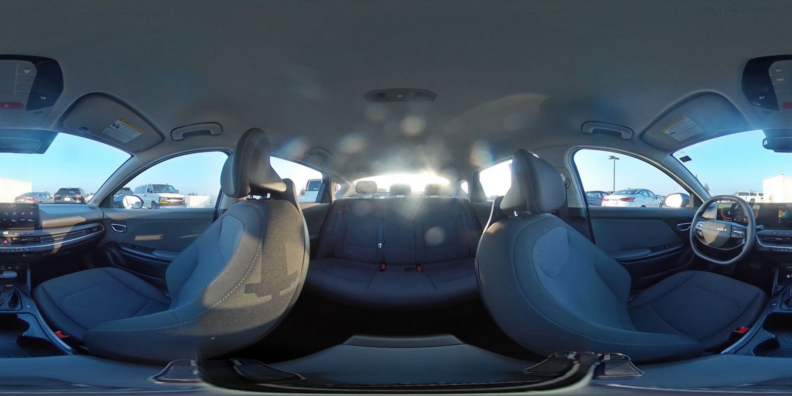 Used 2025 Kia K4 LXS image 41