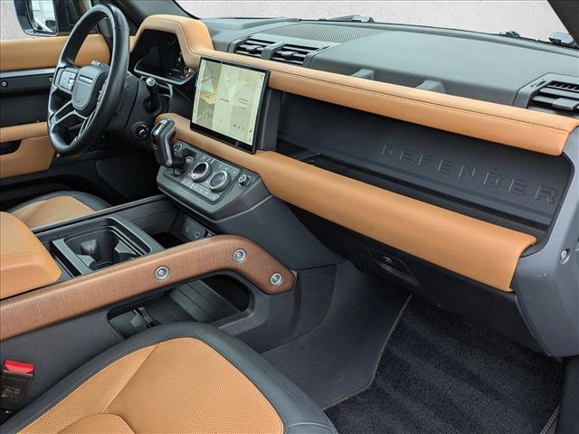 Used 2023 Land Rover Defender 110 X image 23