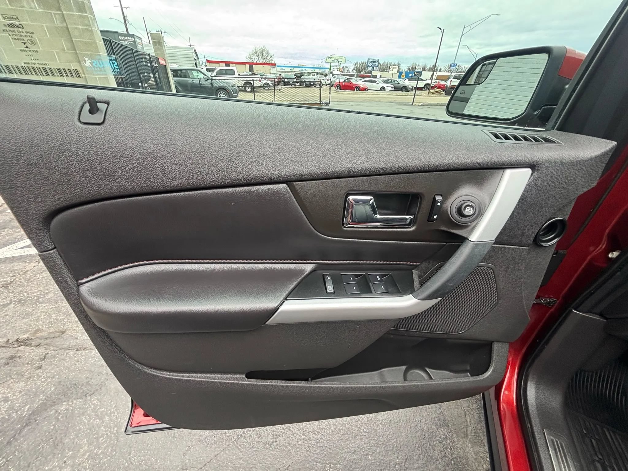 Used 2014 Ford Edge SEL w/ Equipment Group 204A AWD/4WD image 11