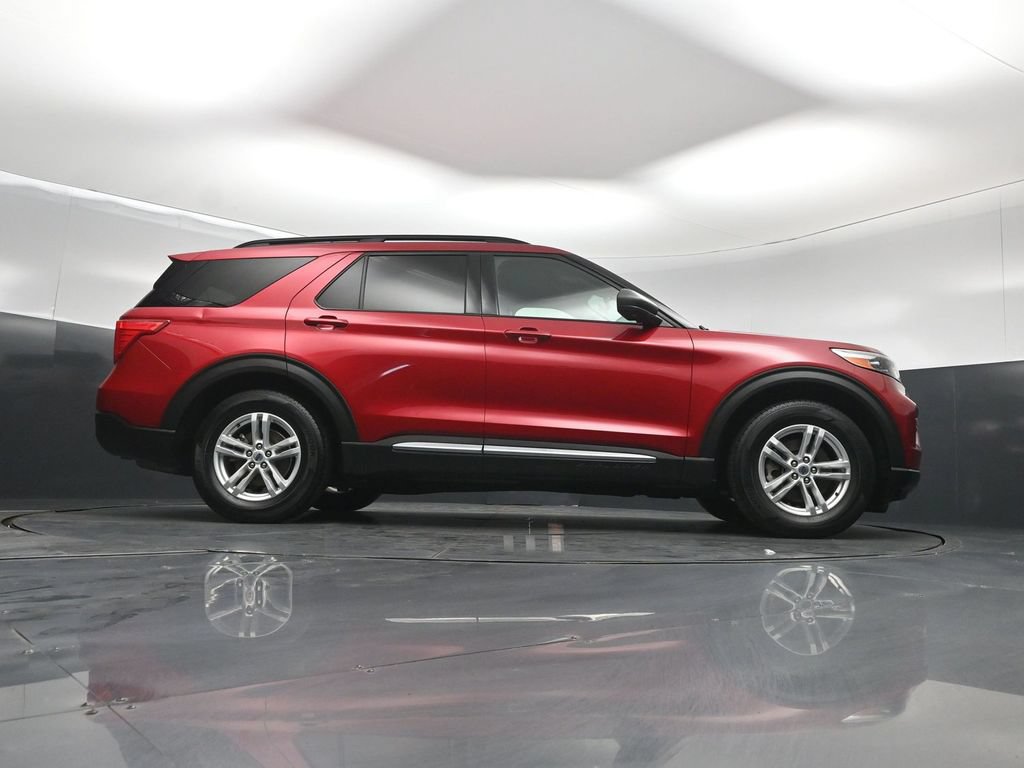 Used 2021 Ford Explorer XLT w/ Equipment Group 202A RWD image 44