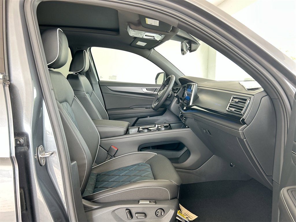 New 2025 Volkswagen Atlas Cross Sport SEL Premium R-Line image 43