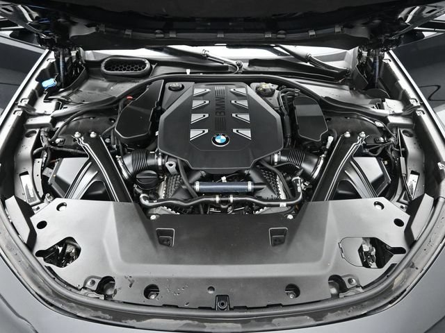Used 2023 BMW 760i xDrive w/ Executive Package AWD/4WD image 27