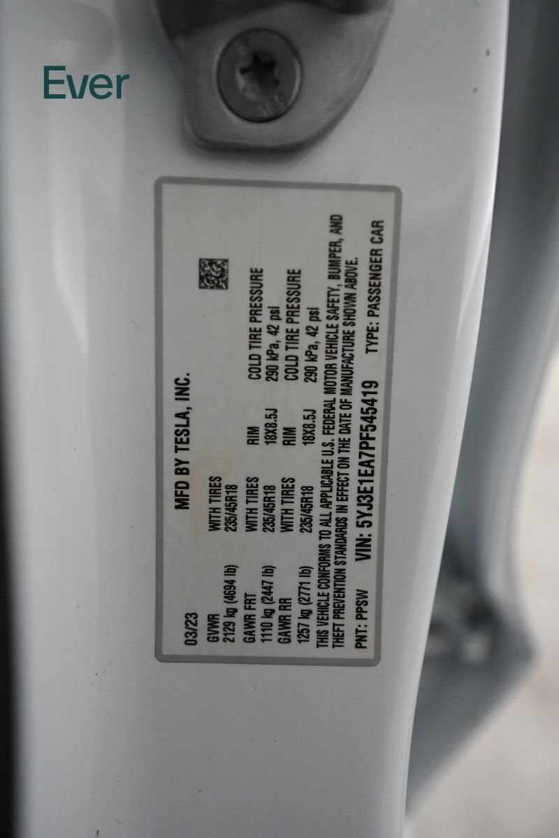 Used 2023 Tesla Model 3 Standard Range RWD image 29