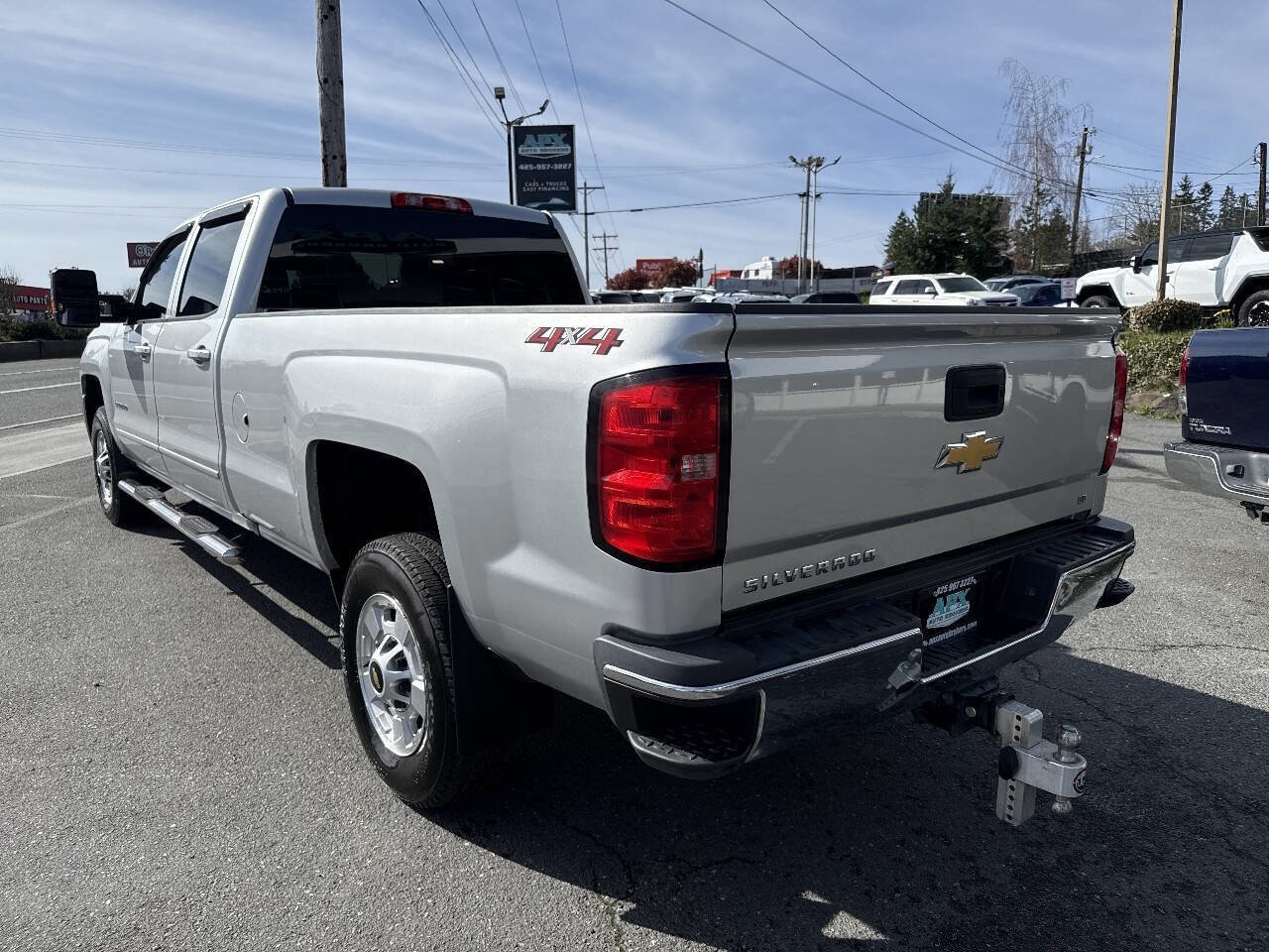 Used 2018 Chevrolet Silverado 3500 LT AWD/4WD image 5