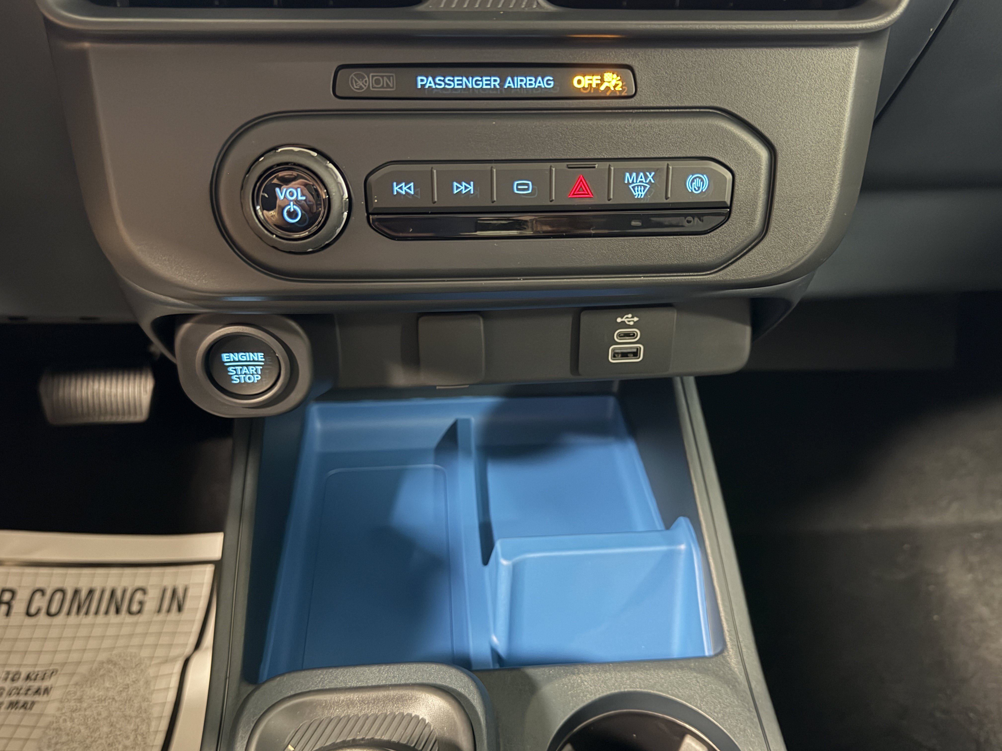 New 2026 Ford Maverick XLT w/ XLT Luxury Package FWD image 11