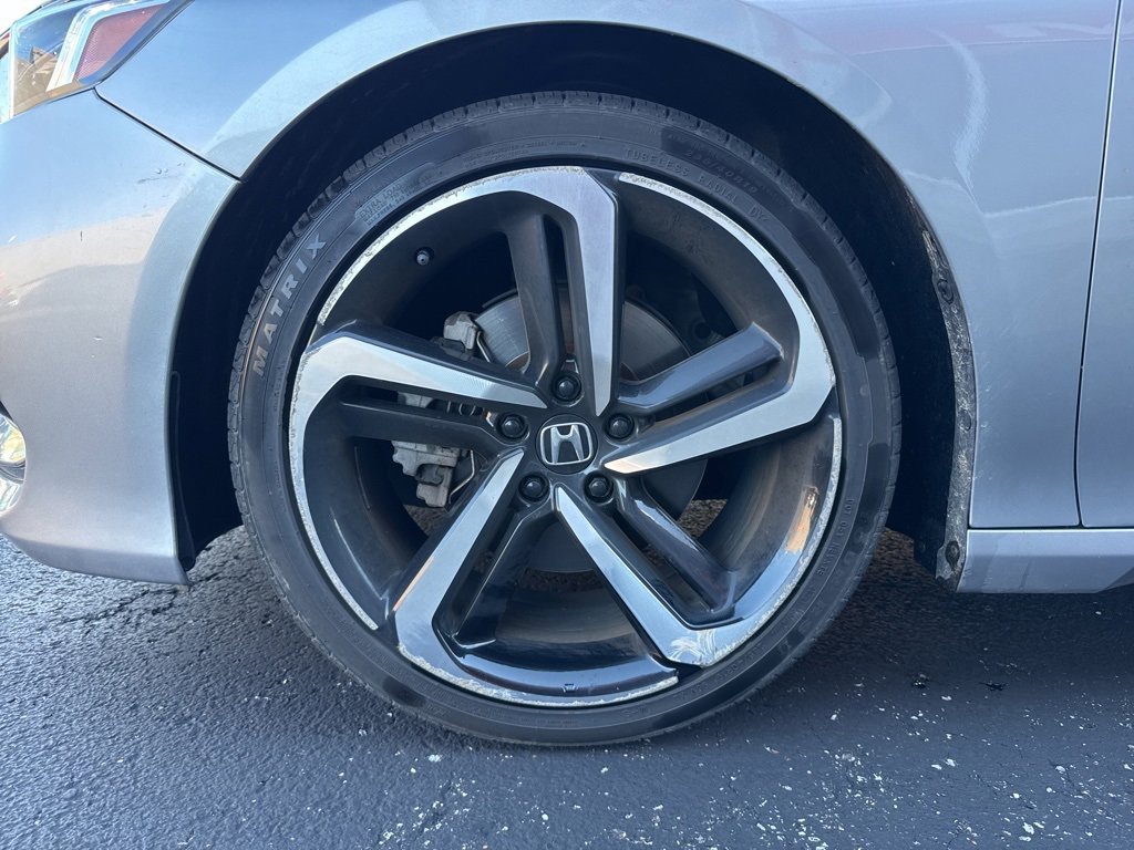 Used 2019 Honda Accord Sport image 17
