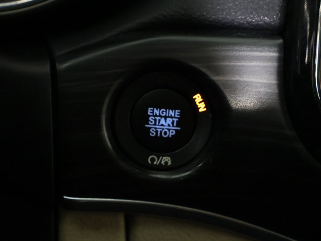 Used 2021 Jeep Grand Cherokee Limited image 41