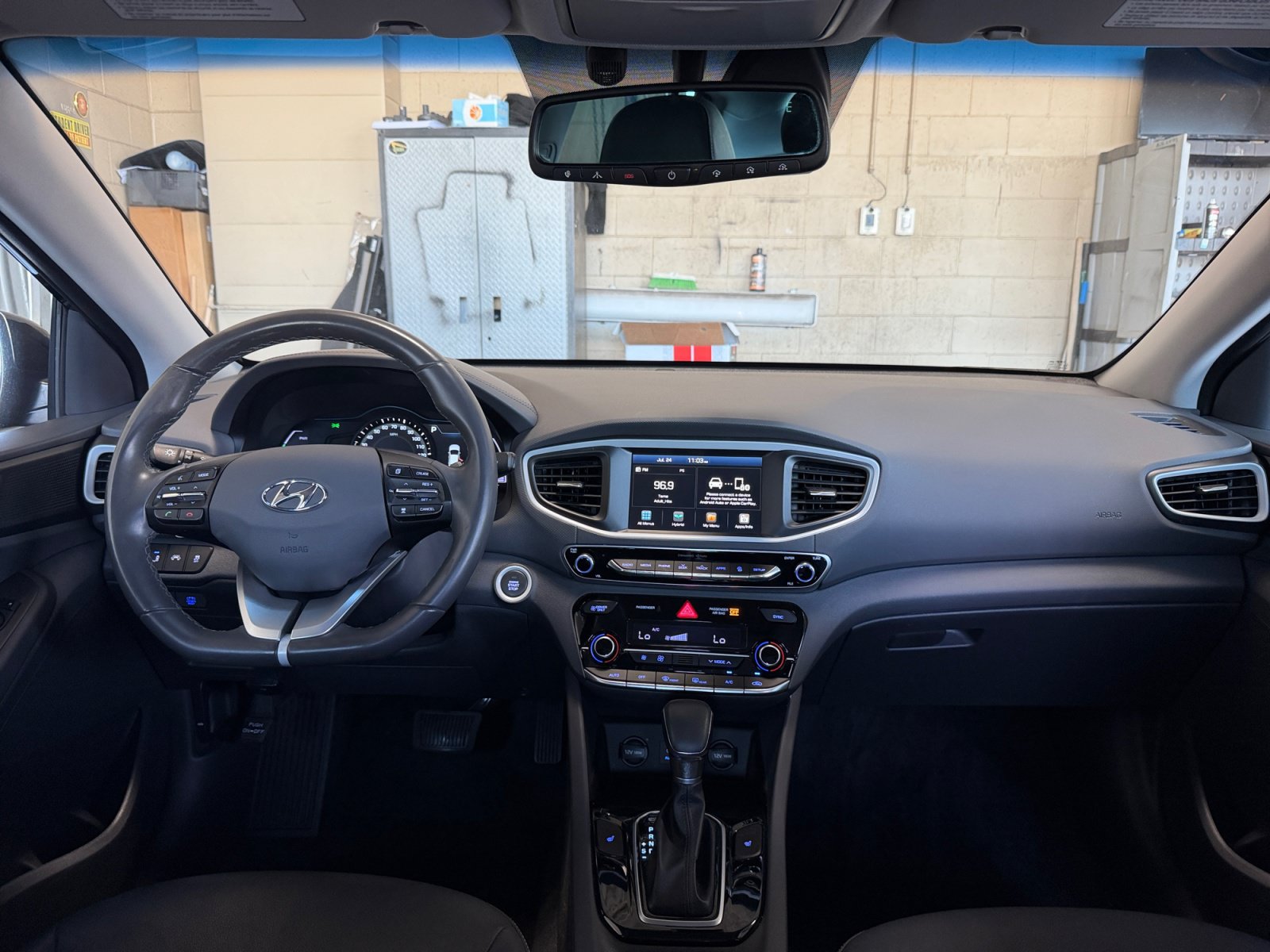 Used 2019 Hyundai Ioniq Limited FWD image 18