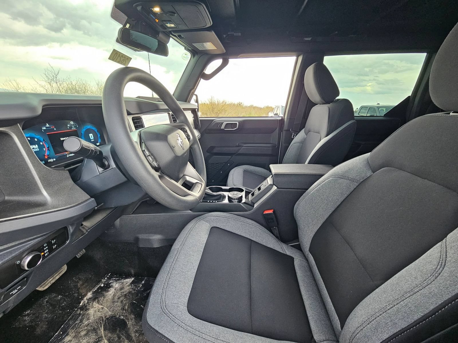 New 2026 Ford Bronco 4-Door AWD/4WD image 14