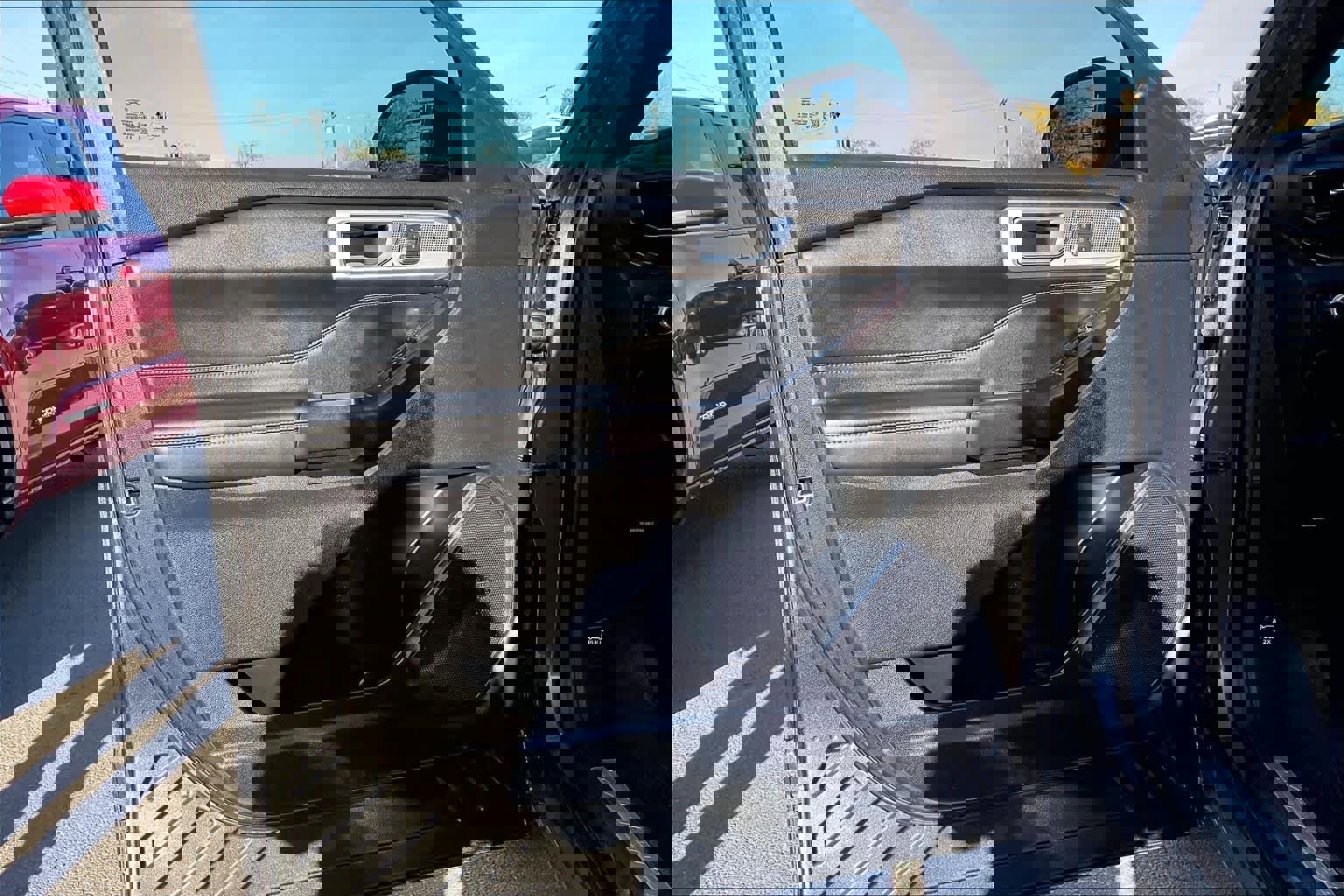 Used 2020 Ford Explorer Limited image 20