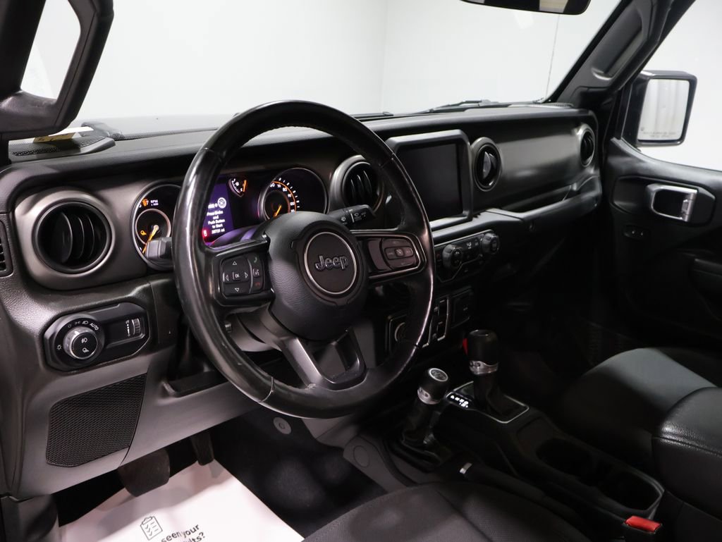 Used 2023 Jeep Gladiator Sport AWD/4WD image 15