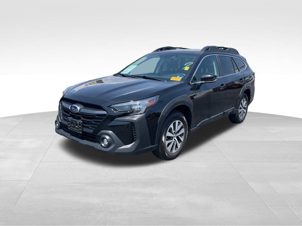 Used 2025 Subaru Outback Premium AWD/4WD image 13