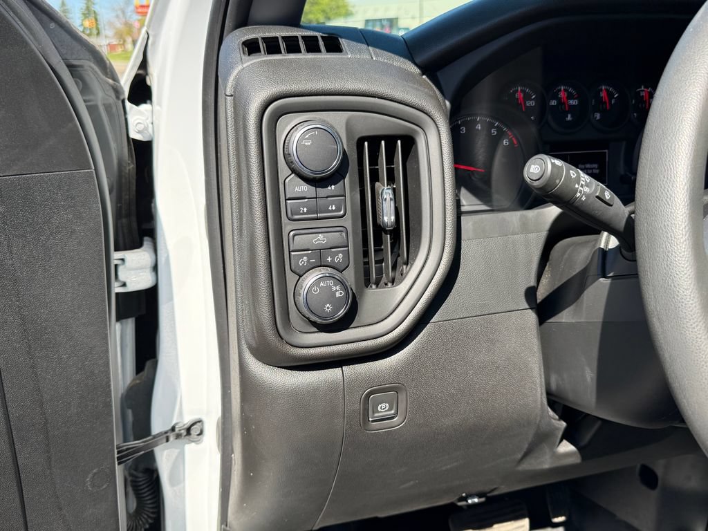Certified 2023 Chevrolet Silverado 1500 W/T w/ WT Value Package AWD/4WD image 17