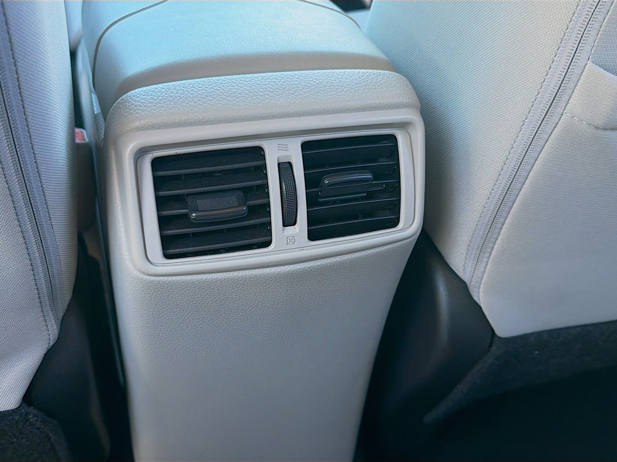 Used 2019 Nissan Rogue Sport SV w/ All-Weather Package image 22