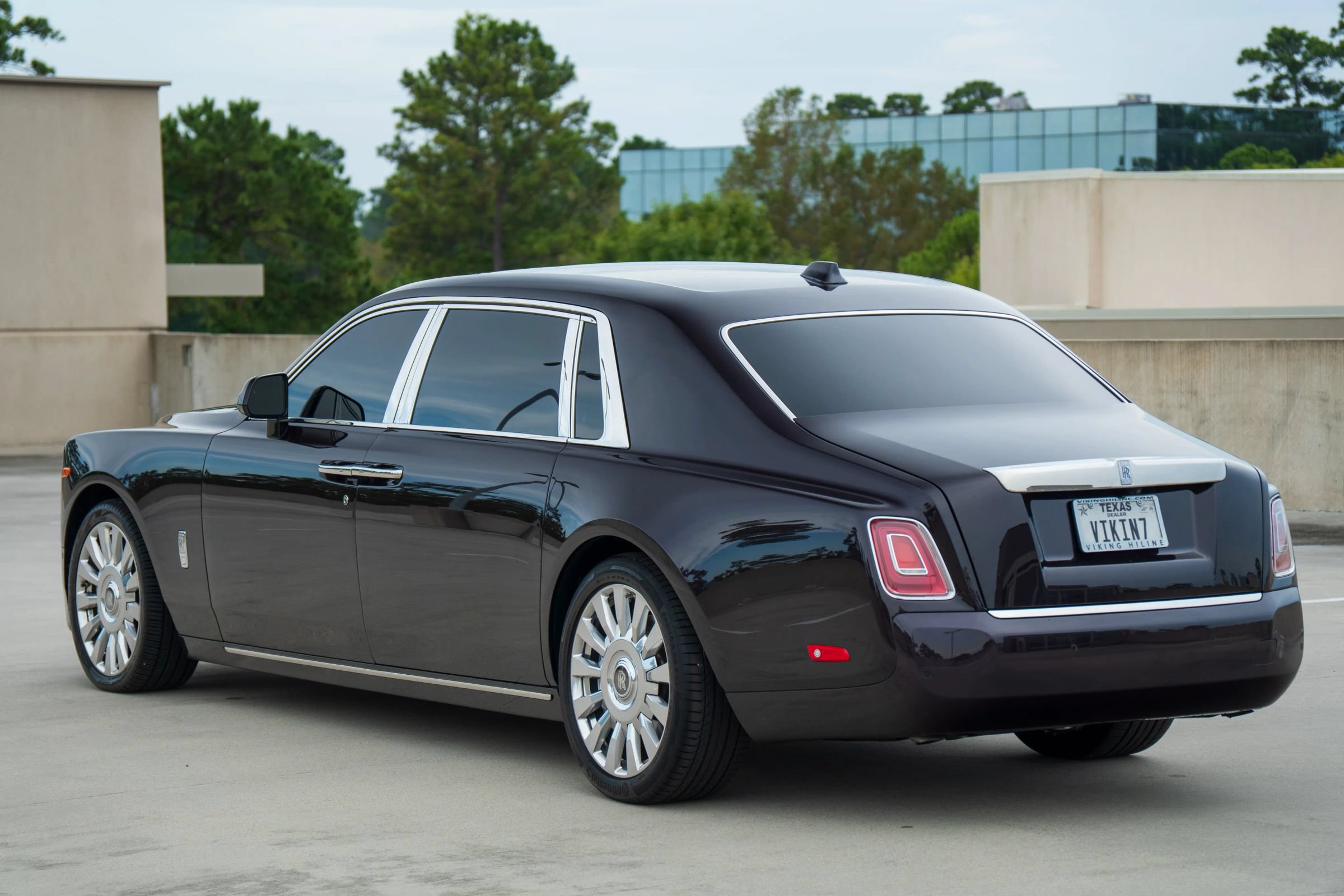 Used 2018 Rolls-Royce Phantom Extended Wheelbase RWD image 16